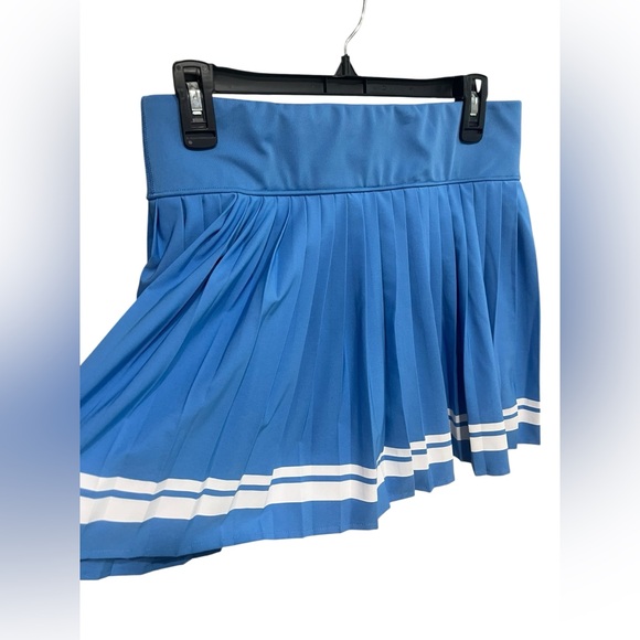 Sincerly Jules Blue w/White Stripe Pleated Skort - Large - Picture 3 of 6